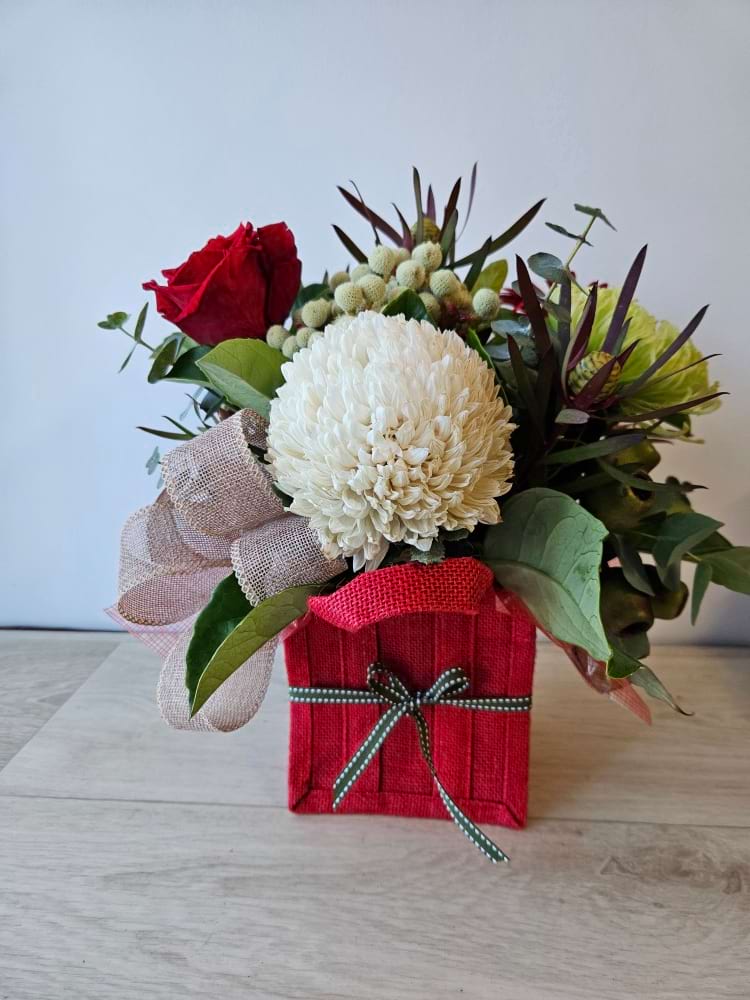 Santas Floral Gift Bag